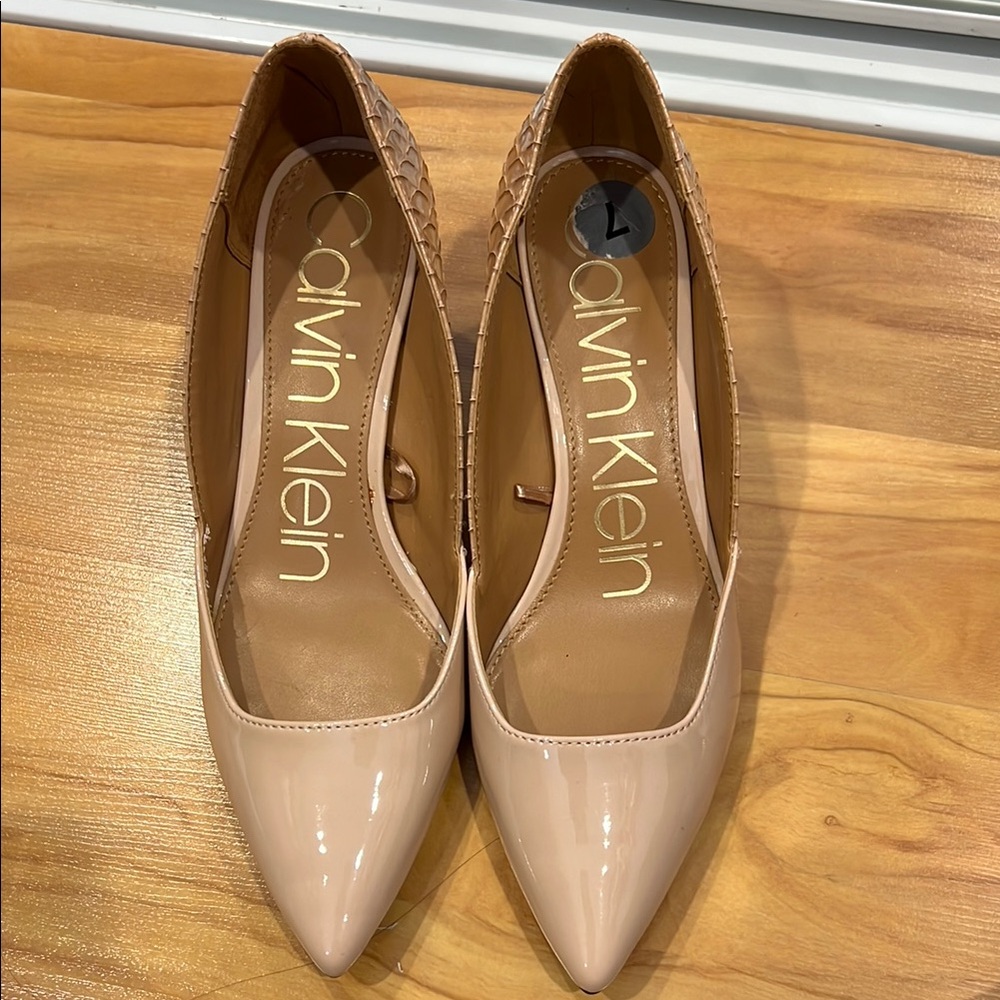 Calvin Klein Cream Heels Sleek Minimalist Design